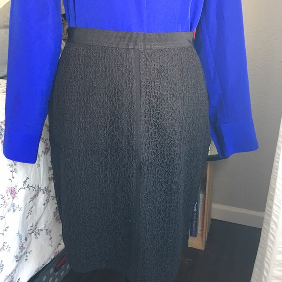 Ann Taylor Textured Pencil Skirt - Picture 1 of 8